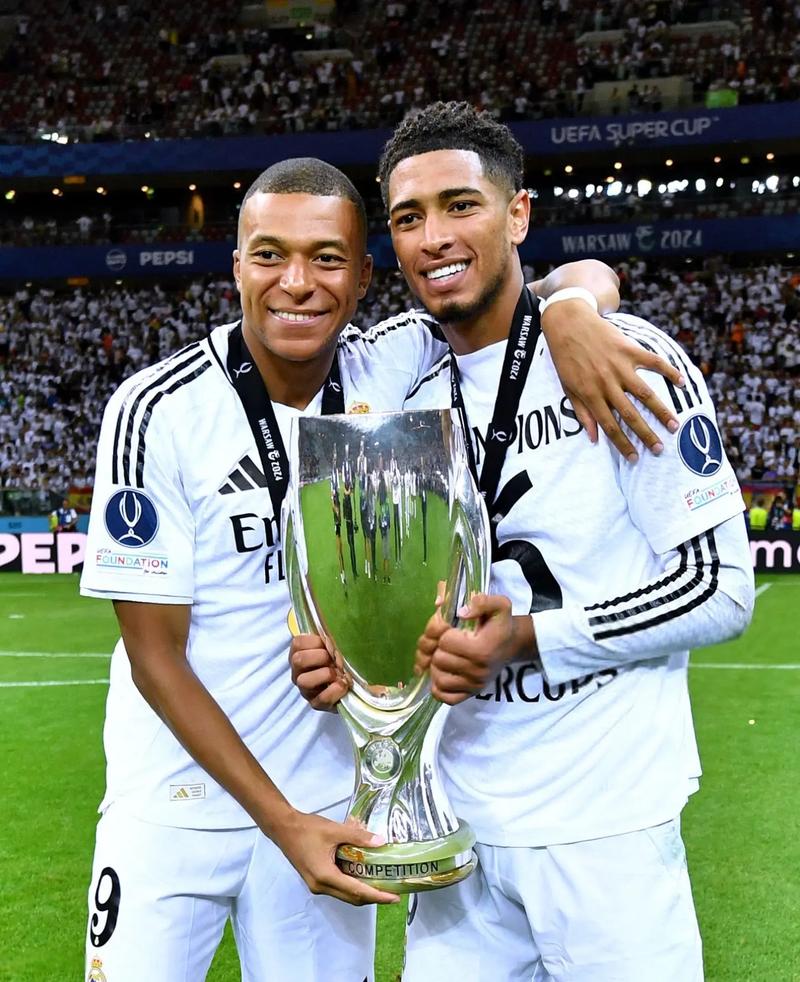 4-0登顶意甲！劳塔罗80米奔袭破门，齐沃拯救2大弃将，唯独他救不了（4-0领跑意甲！劳塔罗80米长途奔袭破门，齐沃激活两大弃将，却独救不了他）