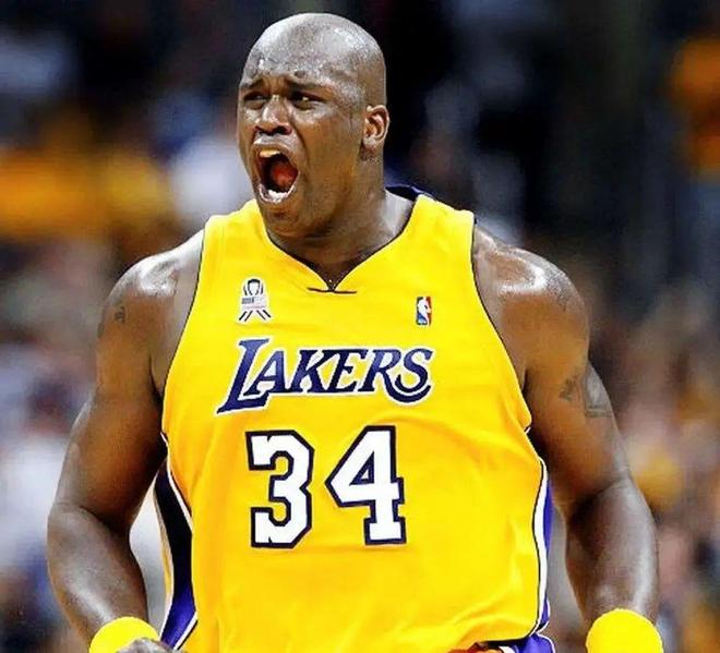 足球历史十大传奇球星（足坛史上十位传奇巨星）