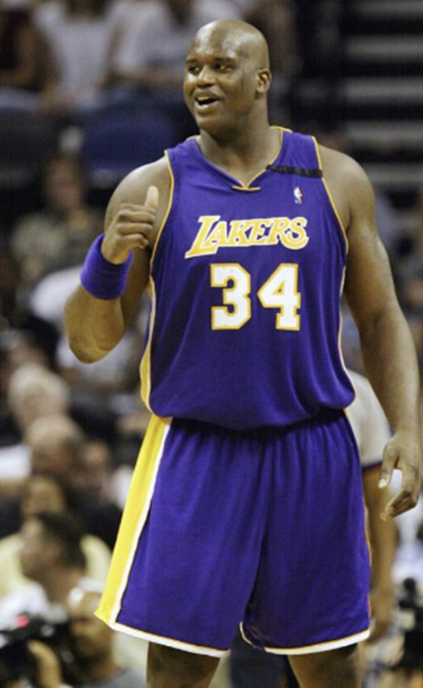 许尔勒：踢球的各种要求让我觉得不是我的生活，所以选择退役（难以认同被诸多要求束缚的足球生活，许尔勒选择退役）