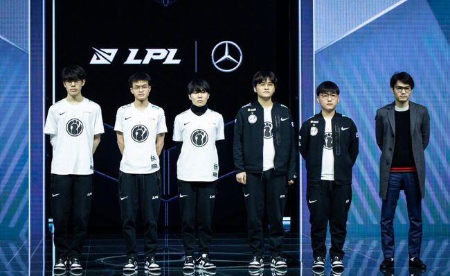 根据西班牙 根据西班牙